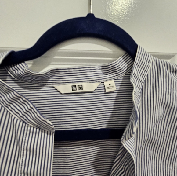 Uniqlo Extra Fine Cotton Striped Long Sleeve Shirt, Blue and White, M - Picture 2 of 2